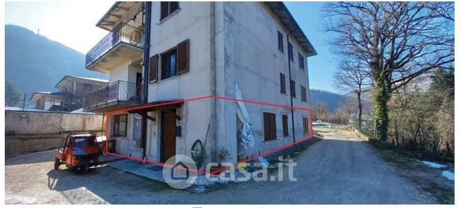 Casa indipendente in residenziale in Via A. De Gasperi 6