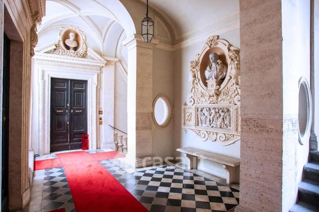 Appartamento in residenziale in Piazza Mattei