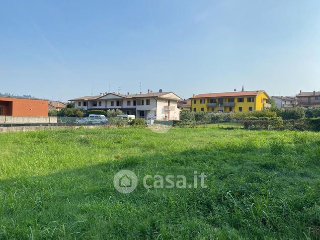 Terreno edificabile in residenziale in Via Celestino Ledri