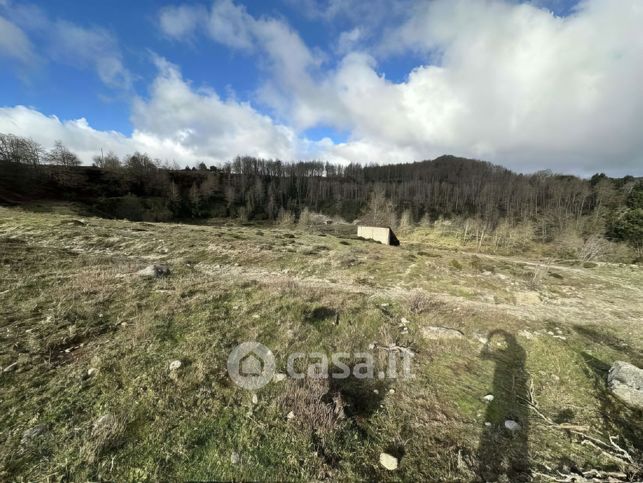 Terreno agricolo in commerciale in Contrada