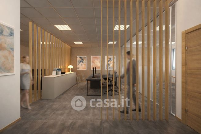 Ufficio in commerciale in Via Gombe