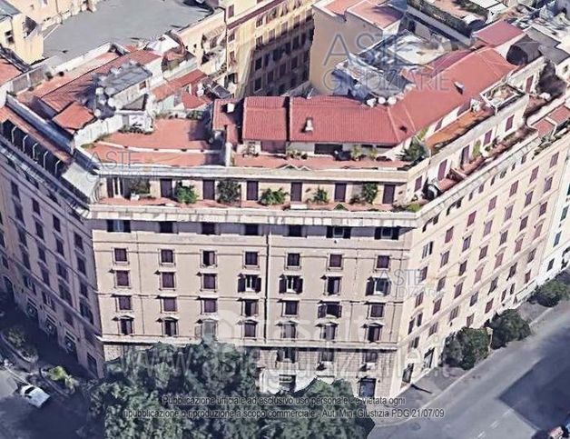 Villa in residenziale in Piazza Buenos Aires 20