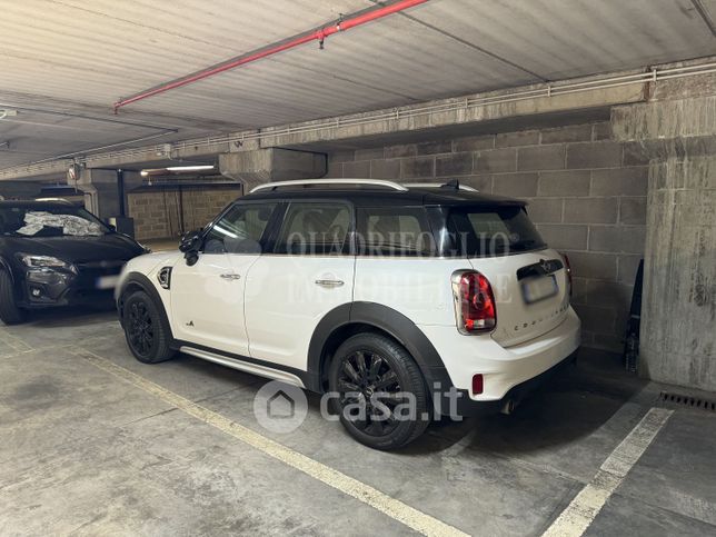 Garage/posto auto in residenziale in Piazza del Pigneto 9 a