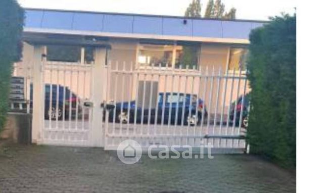 Garage/posto auto in residenziale in Via Rosolino Pilo 31