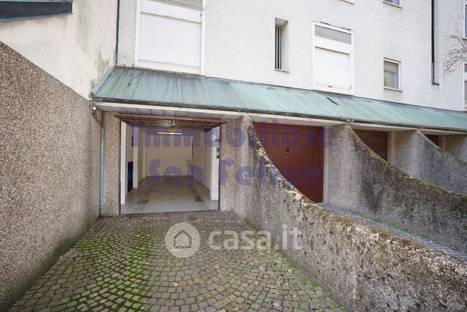 Box/posto auto in residenziale in Strada Ottava San Felice