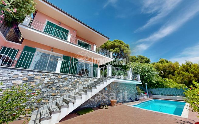 Villa in residenziale in