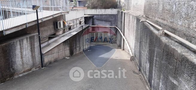 Garage/posto auto in residenziale in Largo Umberto Spadaro 1