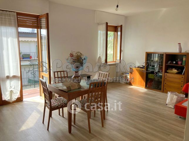 Appartamento in residenziale in Via dei Laghi 93