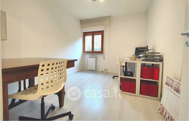 Ufficio in commerciale in Viale Luigi Cadorna