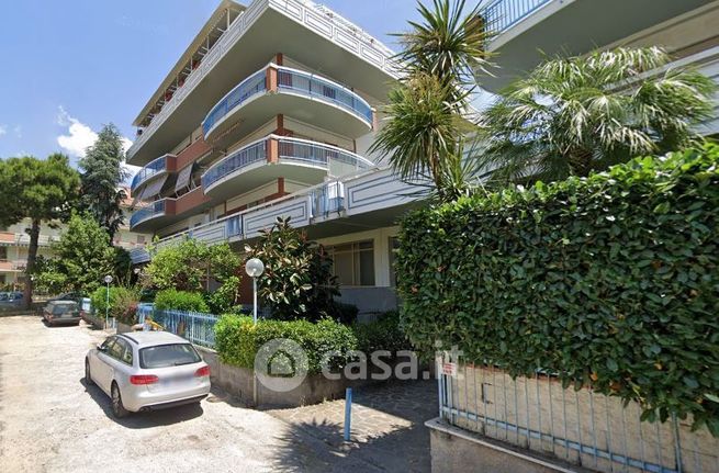 Appartamento in residenziale in Via Vincenzo Aprea 21 b