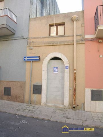 Casa indipendente in residenziale in 