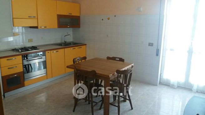 Appartamento in residenziale in Via Coni Zugna