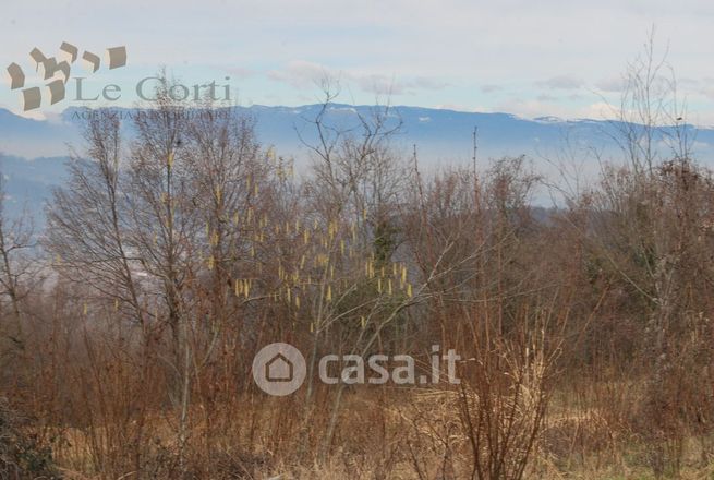 Terreno agricolo in commerciale in