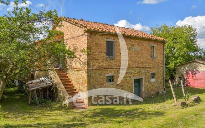 Rustico/casale in residenziale in 