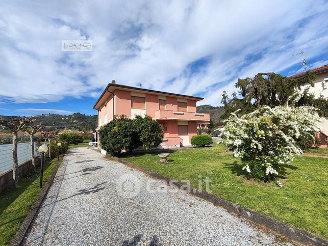 Villa in residenziale in Via degli Sterpeti 40