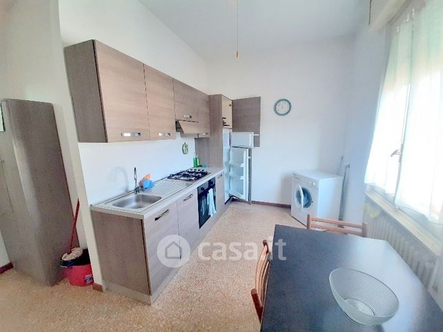 Appartamento in residenziale in Via Cairoli