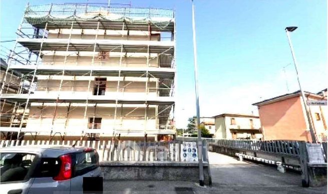 Appartamento in residenziale in Via Durlindana 23