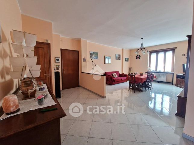 Appartamento in residenziale in Via Mascagni 3