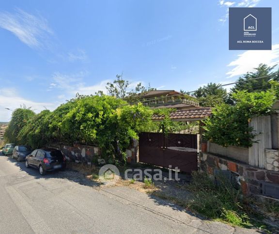 Villa in residenziale in Via Francesco Borromini 10