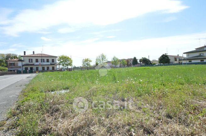 Terreno edificabile in residenziale in Via Todaro