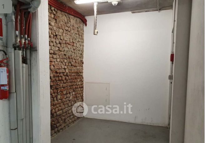 Box/posto auto in residenziale in Via Emilio Broglio 10