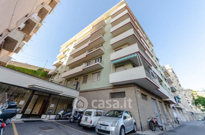 Appartamento in residenziale in Via Privata Ogerio Pane