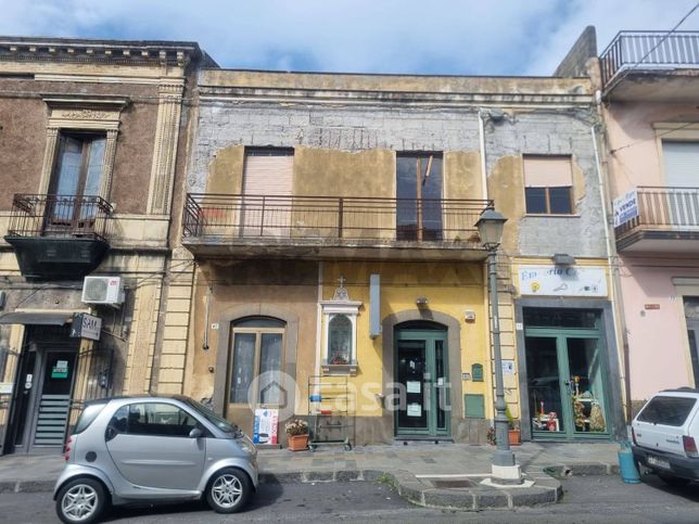 Casa indipendente in residenziale in Via Vittorio Emanuele III 63