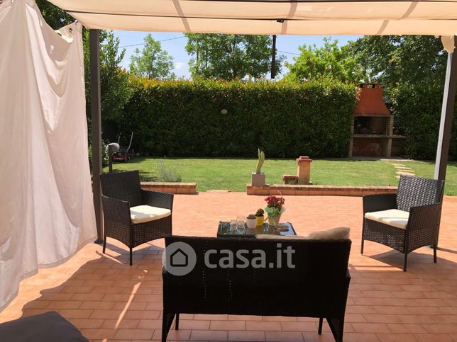 Appartamento in residenziale in Via Zenzalose