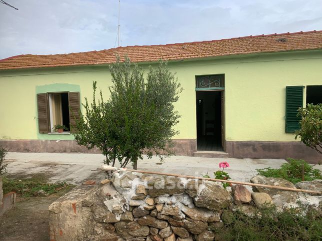 Casa indipendente in residenziale in Sa mela