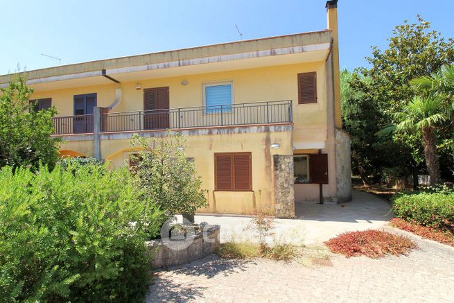 Villetta a schiera in residenziale in Via Giuseppe Impastato 31