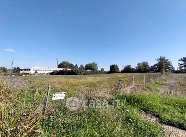 Terreno agricolo in commerciale in Via Circonvallazione 2 a