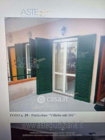 Villa in residenziale in Via Reginelle 8