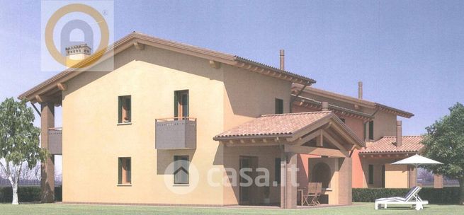 Casa bi/trifamiliare in residenziale in