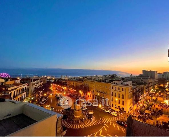 Attivitã /licenza (con o senza mura) in commerciale in Corso Vittorio Emanuele II