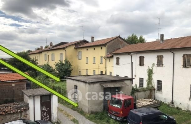 Box/posto auto in residenziale in Via Don Antonio Cavallotti 12