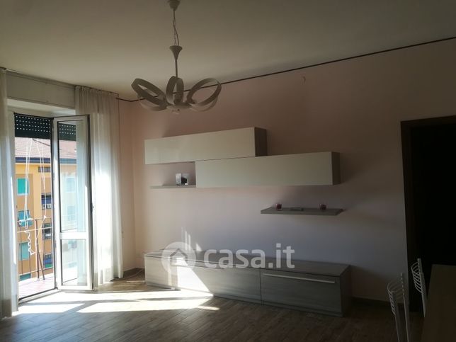 Appartamento in residenziale in Via Bernardino Bellincione 14