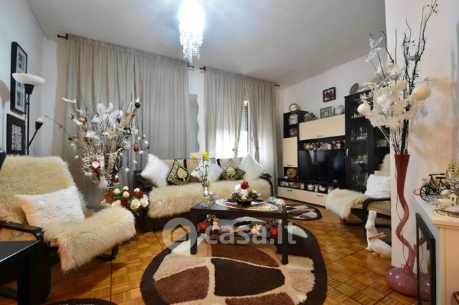 Appartamento in residenziale in Via Nizza 9