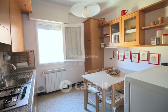 Appartamento in residenziale in Via Volone 15