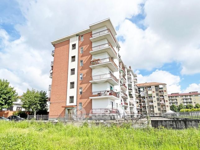 Appartamento in residenziale in Via Guido Rampini 11