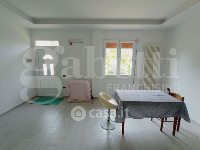 Appartamento in residenziale in Via Liberazione 3