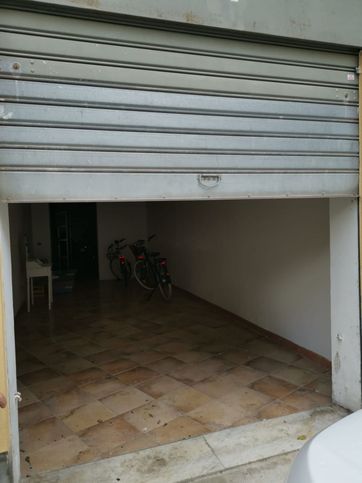 Garage/posto auto in residenziale in Via Aleardo Aleardi