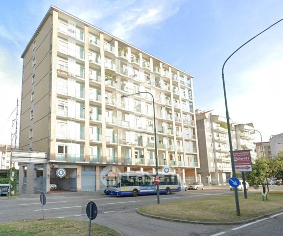 Appartamento in residenziale in Via Francesco De Sanctis 19