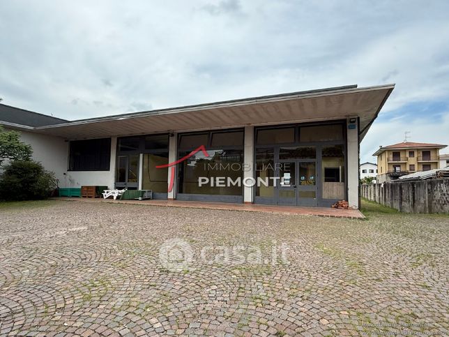Capannone in commerciale in Via IV Novembre