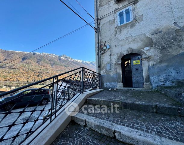 Casa indipendente in residenziale in Via Castellina 2