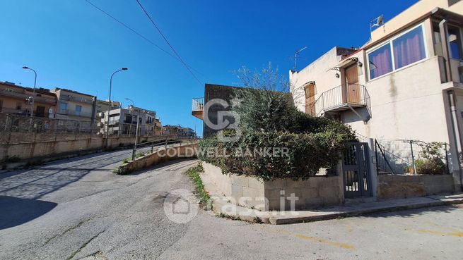 Casa indipendente in residenziale in Via Topazio 5