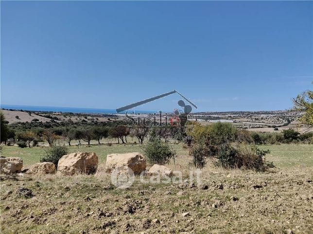 Terreno agricolo in commerciale in 
