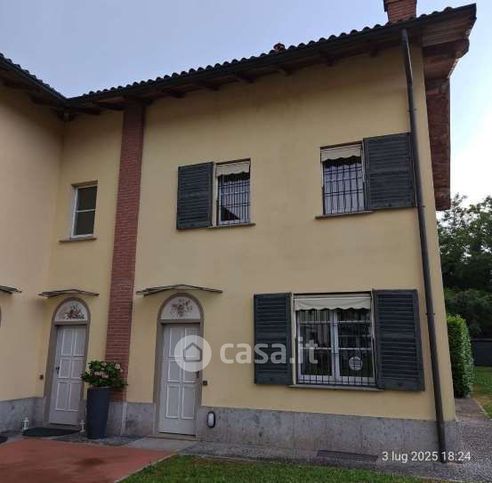 Villetta a schiera in residenziale in Via Molino Sesto Giovane 11