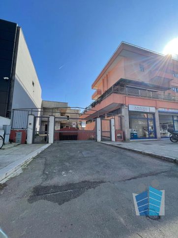 Garage/posto auto in residenziale in Via del Mare