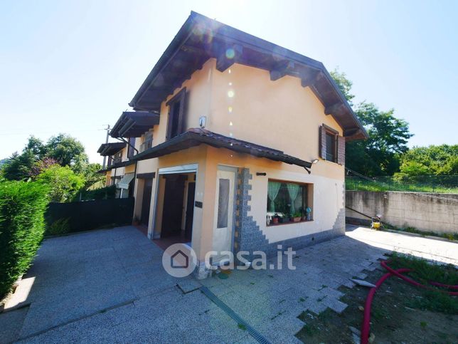 Villetta a schiera in residenziale in Via Giardini Nord