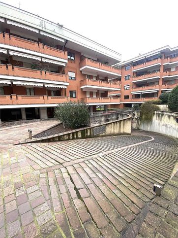 Garage/posto auto in residenziale in Via Guglielmo Marconi 8